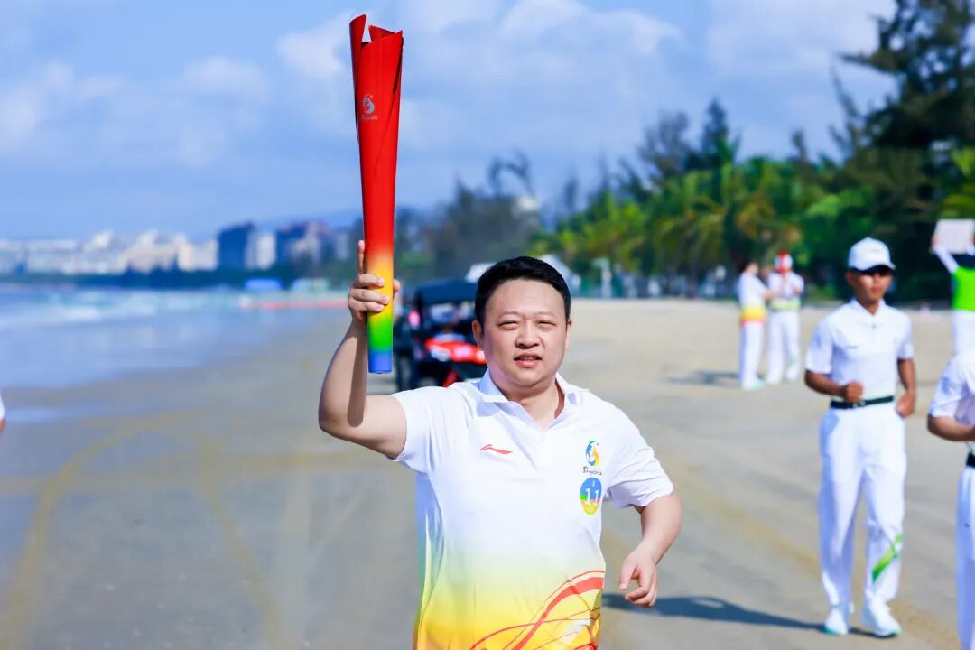 三亚亚沙会第11棒火炬手熊明磊：火炬传薪火 深海筑重器